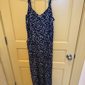 41 Hawthorn Navy Floral Maxi Jumpsuit – Size Medium